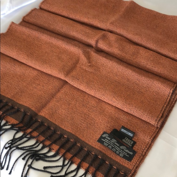 Scarf - Picture 2 of 3